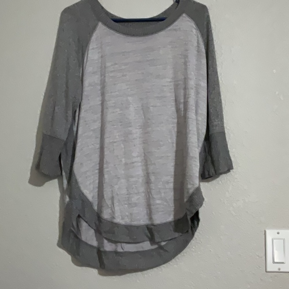 Maurices Size Large 3/4 sleeve Top
